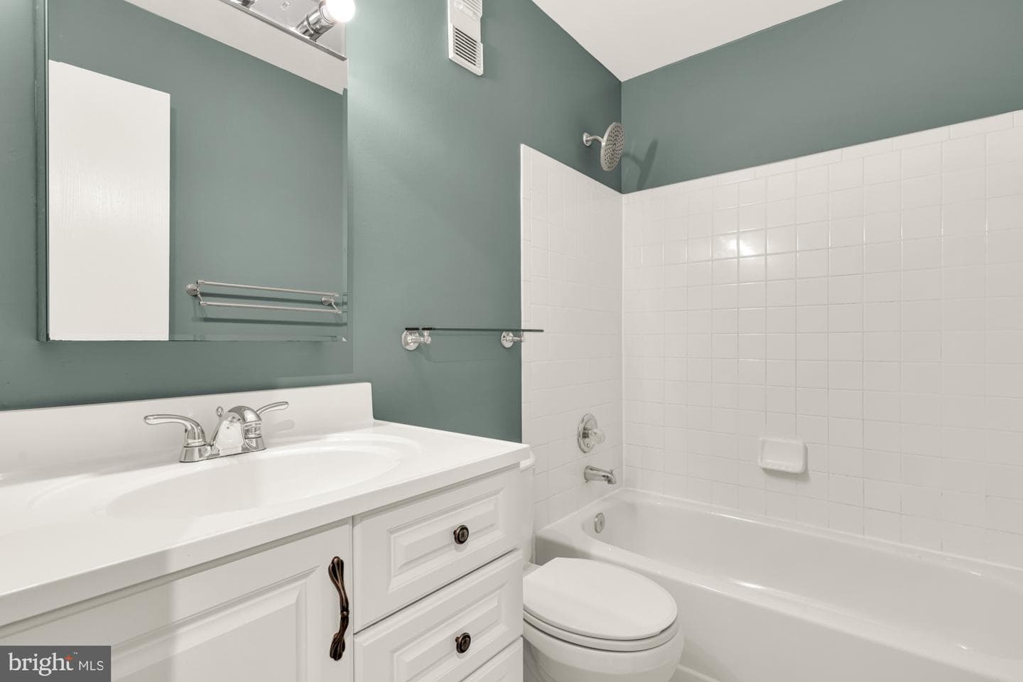 1714 Park Avenue #403 photo 28