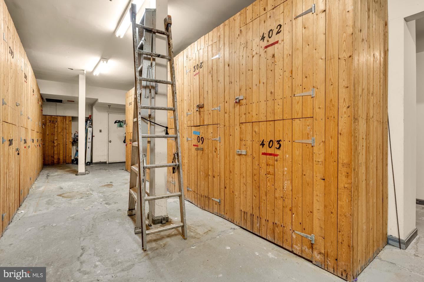 1714 Park Avenue #403 photo 32