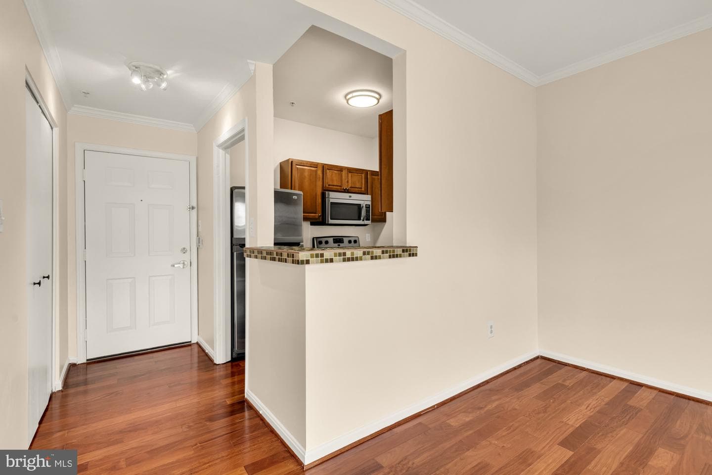 1714 Park Avenue #403 photo 6