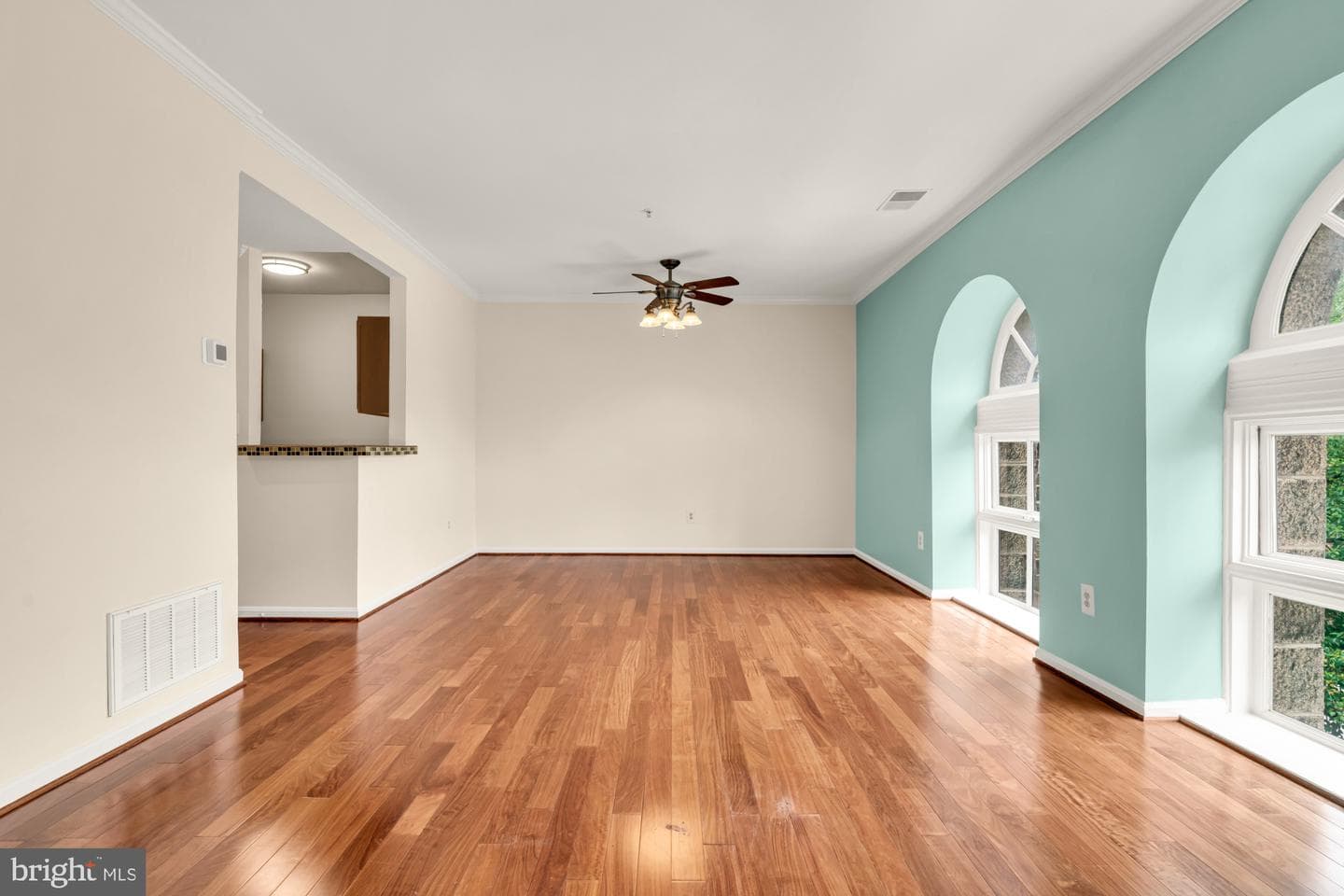 1714 Park Avenue #403 photo 9
