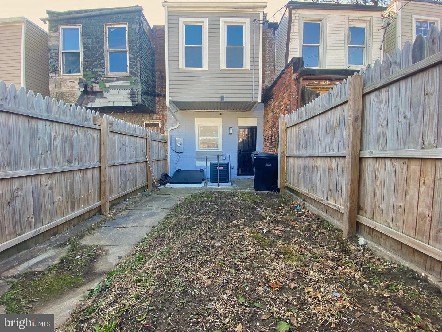 1604 Cliftview Avenue photo 12