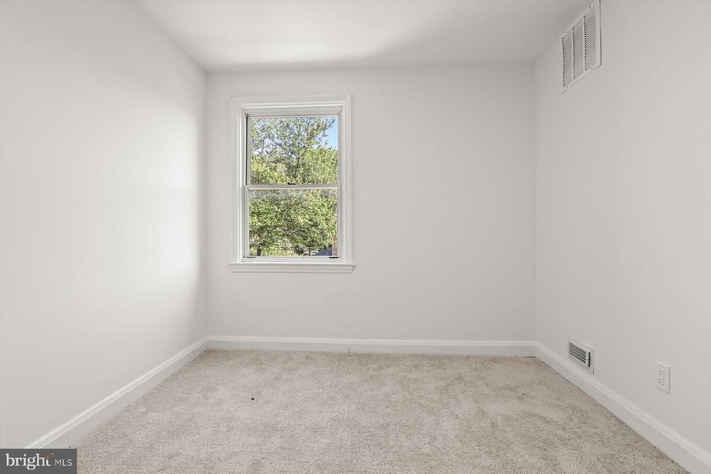 1302 Woodbourne Avenue photo 18