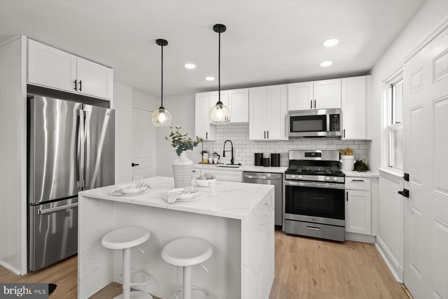 1302 Woodbourne Avenue photo 9
