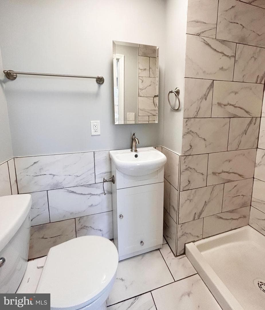 709 Belgian Avenue photo 18