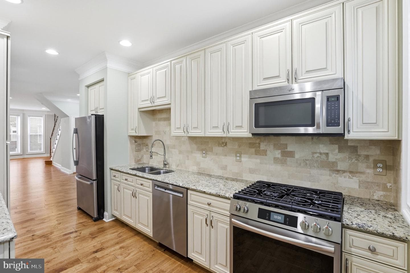 222 S Exeter Street photo 9