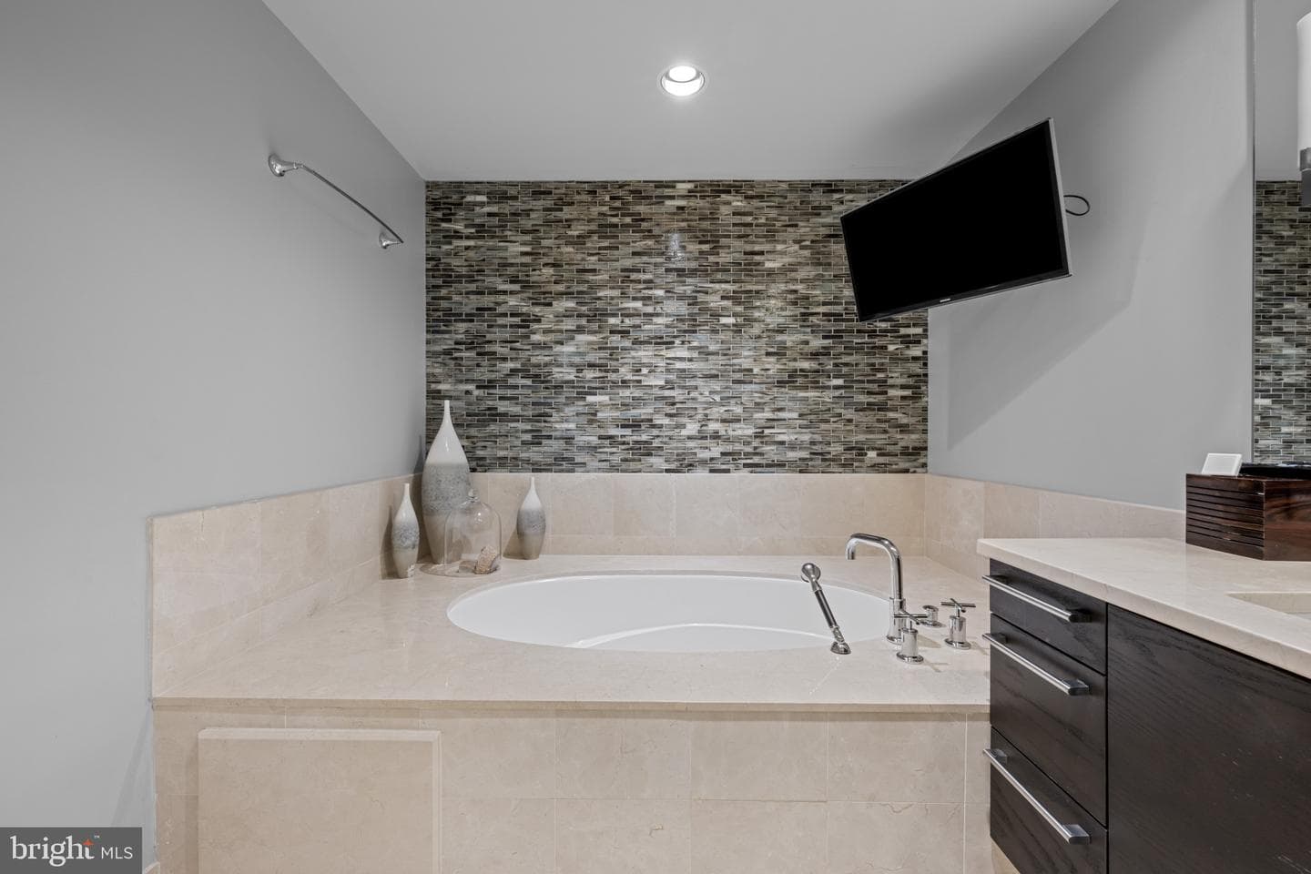 801 Key Highway #458 photo 26