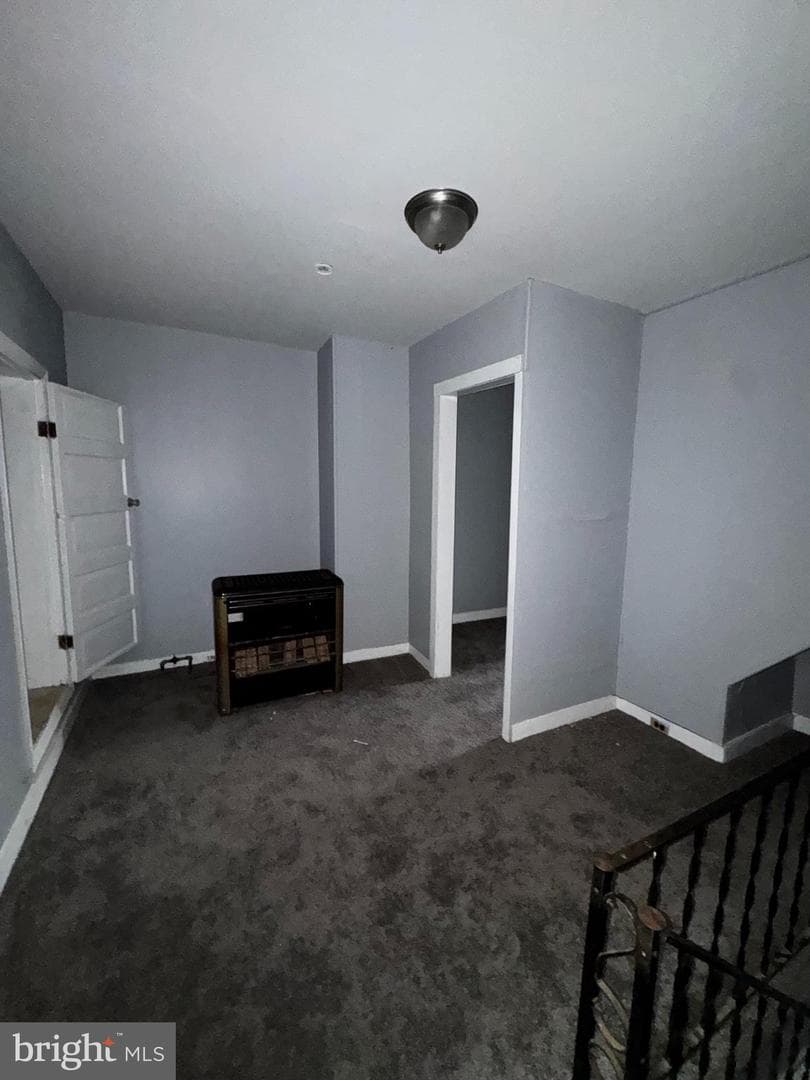 1006 Hollins St photo 5