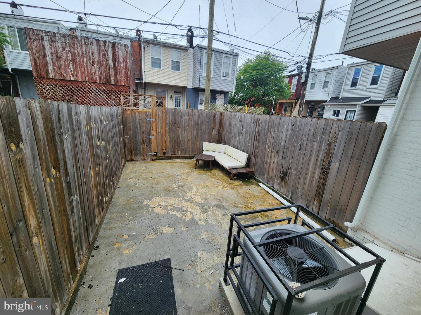 1347 Herkimer Street photo 10