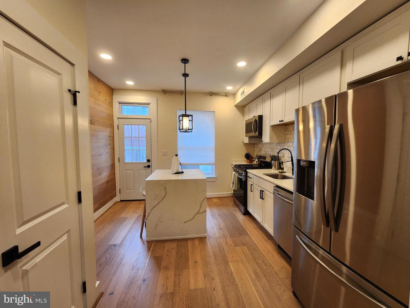 1347 Herkimer Street photo 31