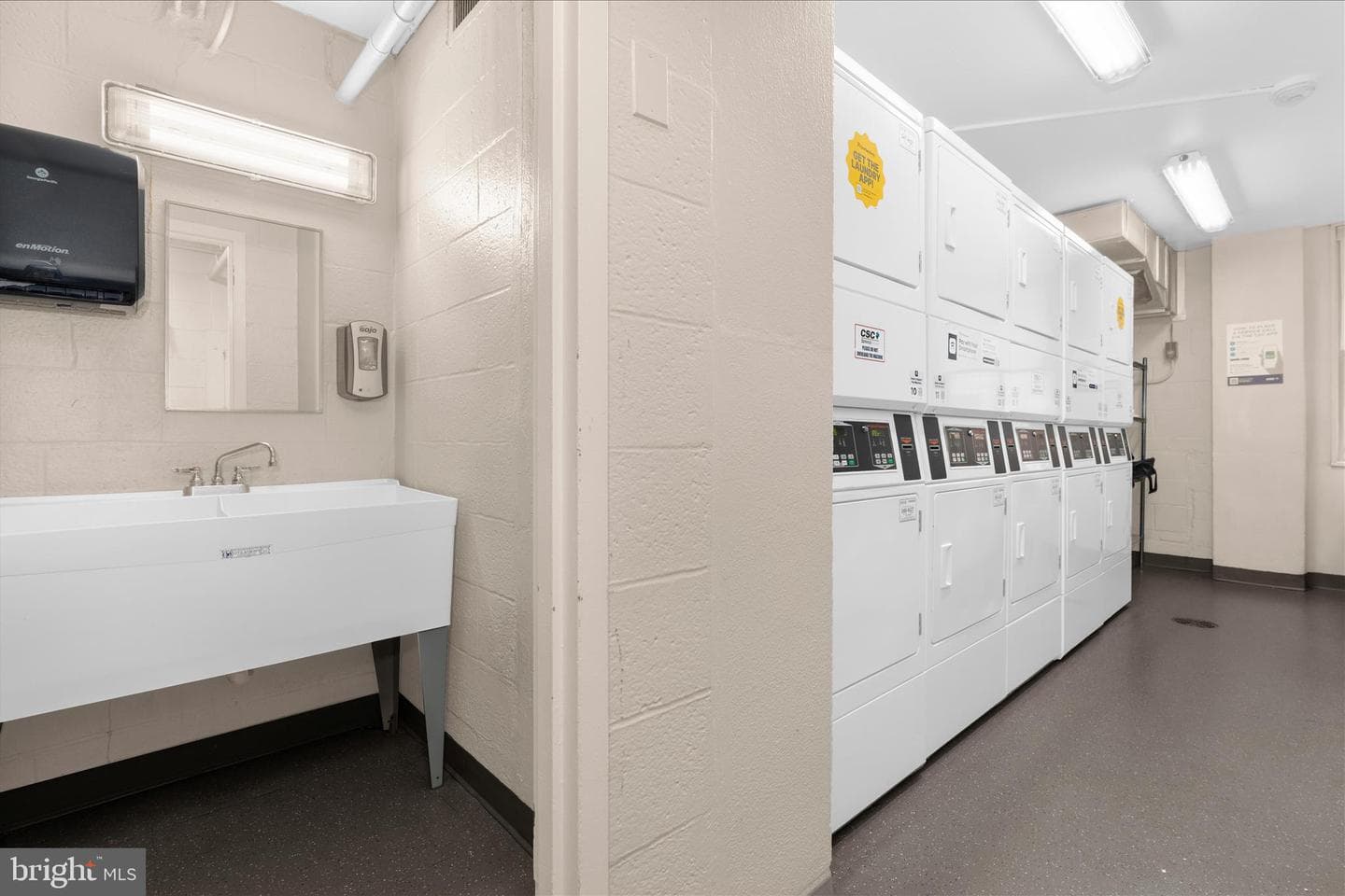 1 E University Parkway #1304 photo 11