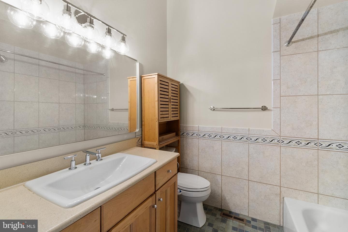 1104 S Streeper Street photo 21
