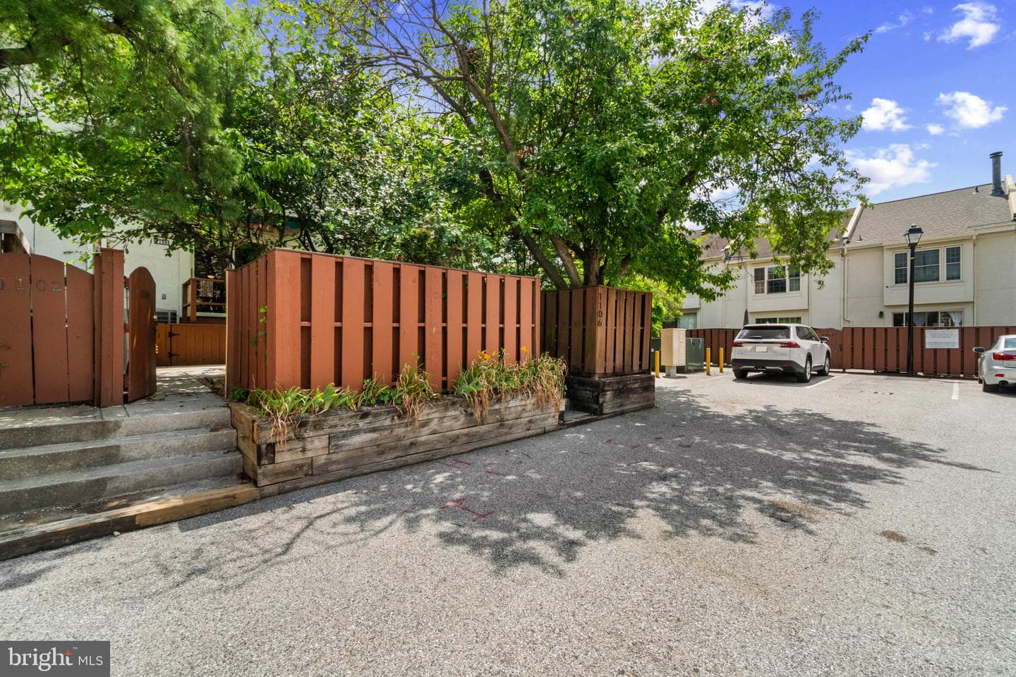 1104 S Streeper Street photo 38
