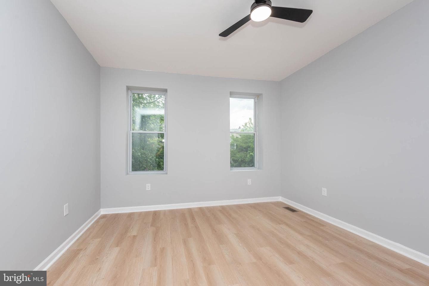1807 E Lafayette Avenue photo 12