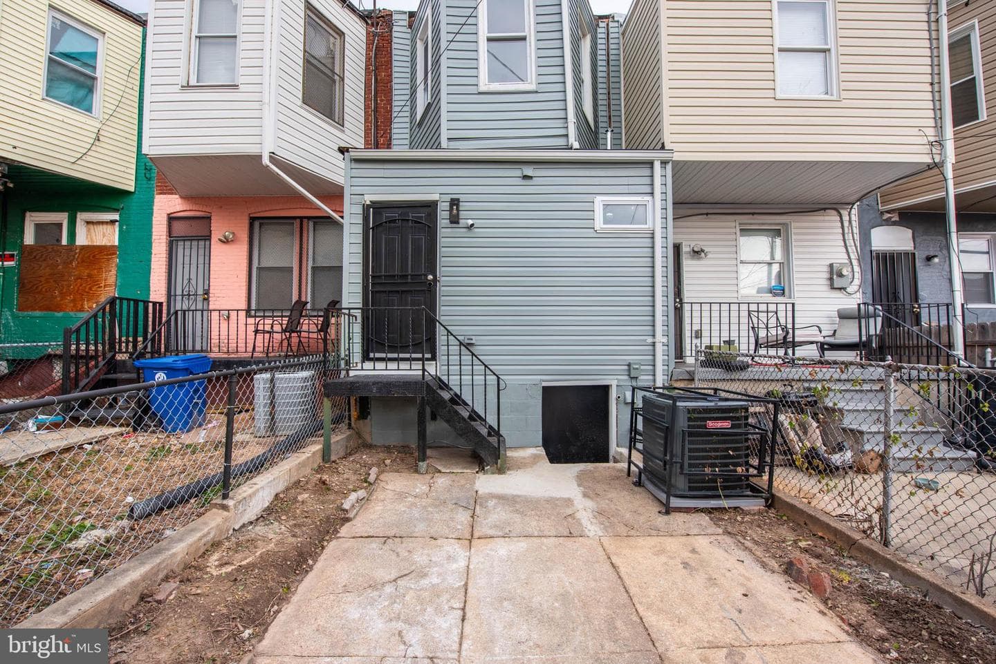 1807 E Lafayette Avenue photo 26