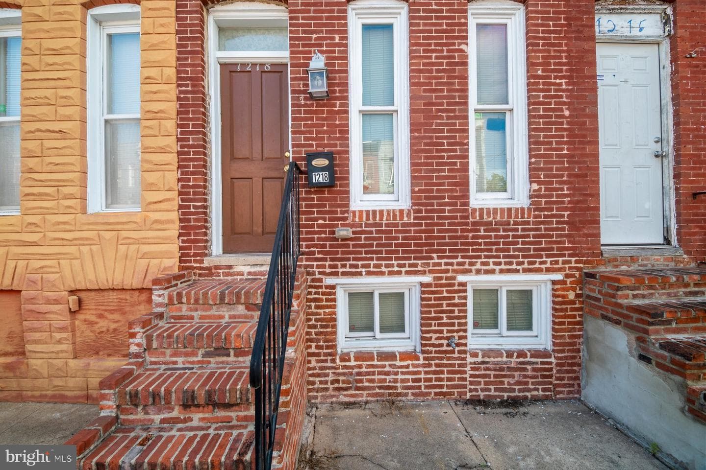 1218 W Cross Street photo 4