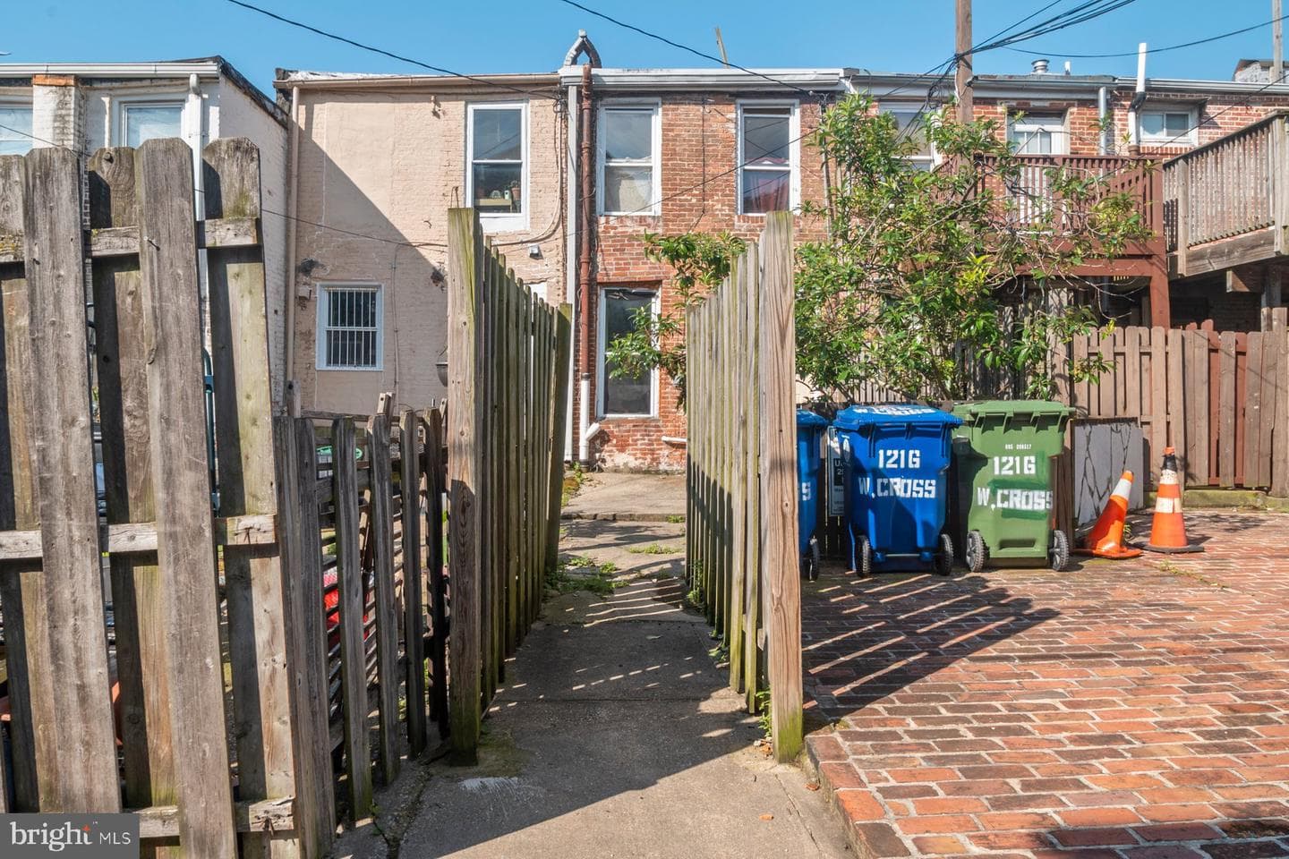 1218 W Cross Street photo 6