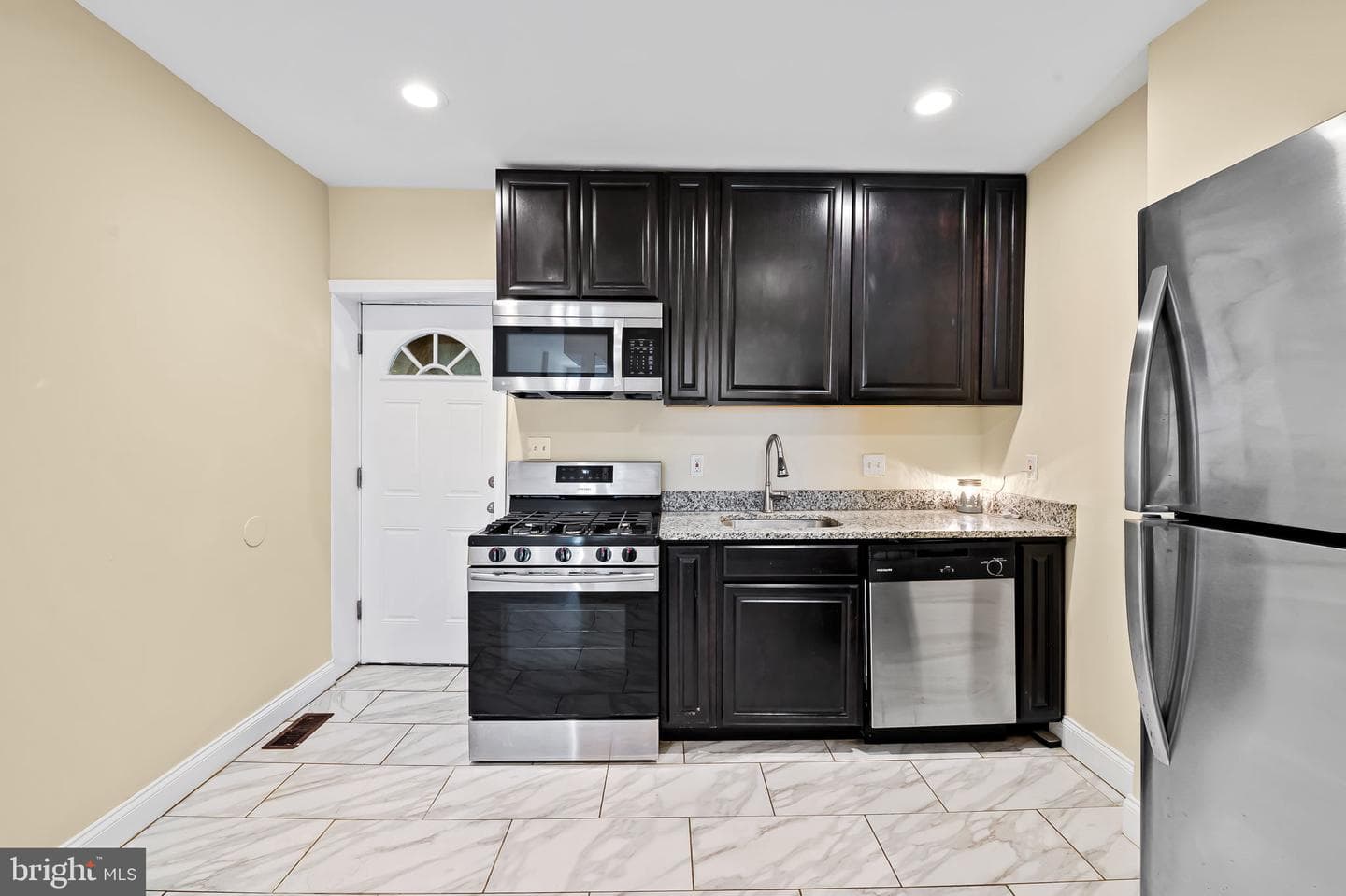 307 Fagley Street photo 10