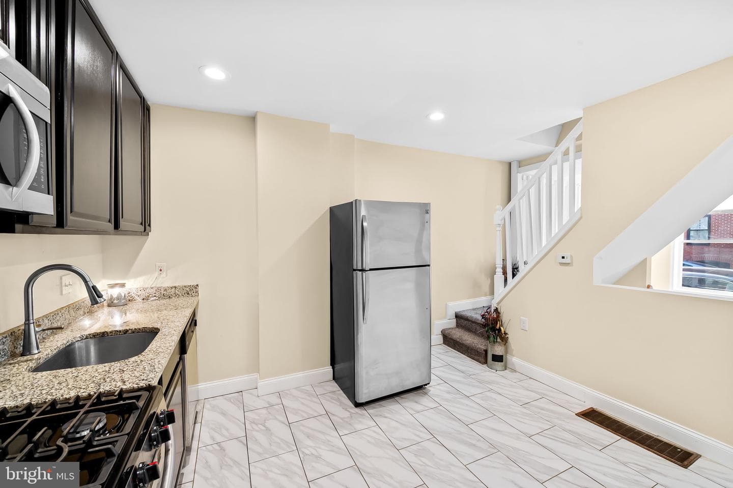 307 Fagley Street photo 12