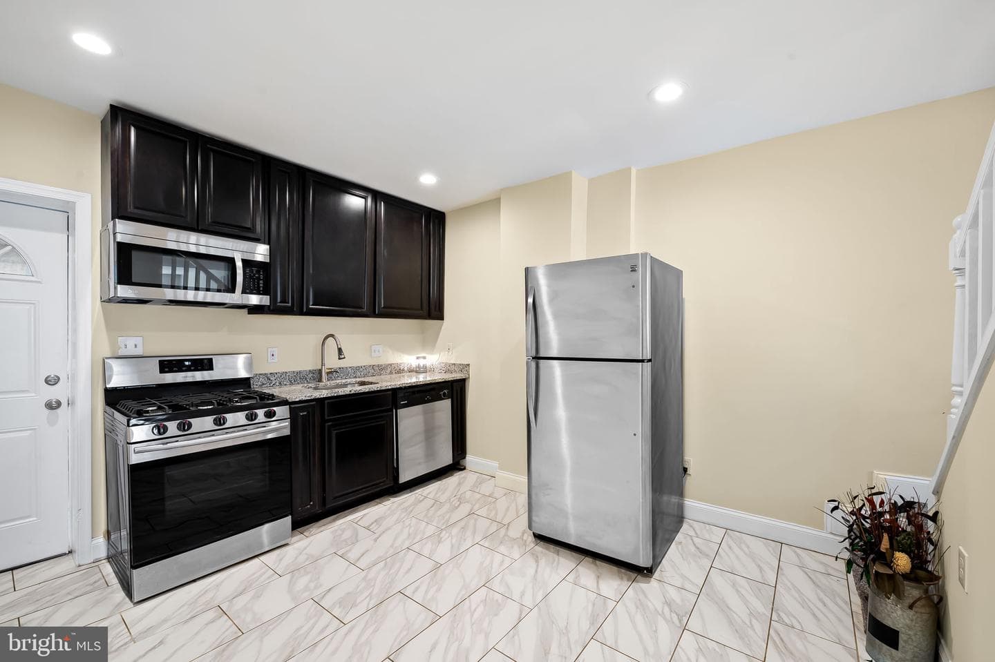 307 Fagley Street photo 8