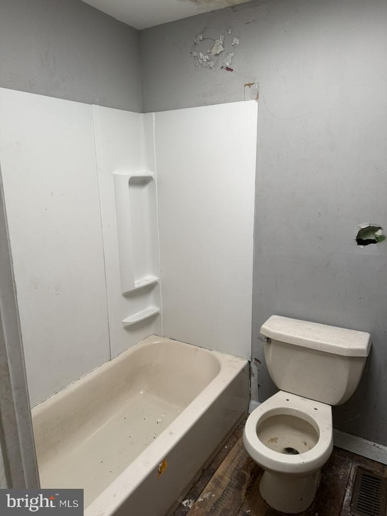 512 Maude Avenue photo 7