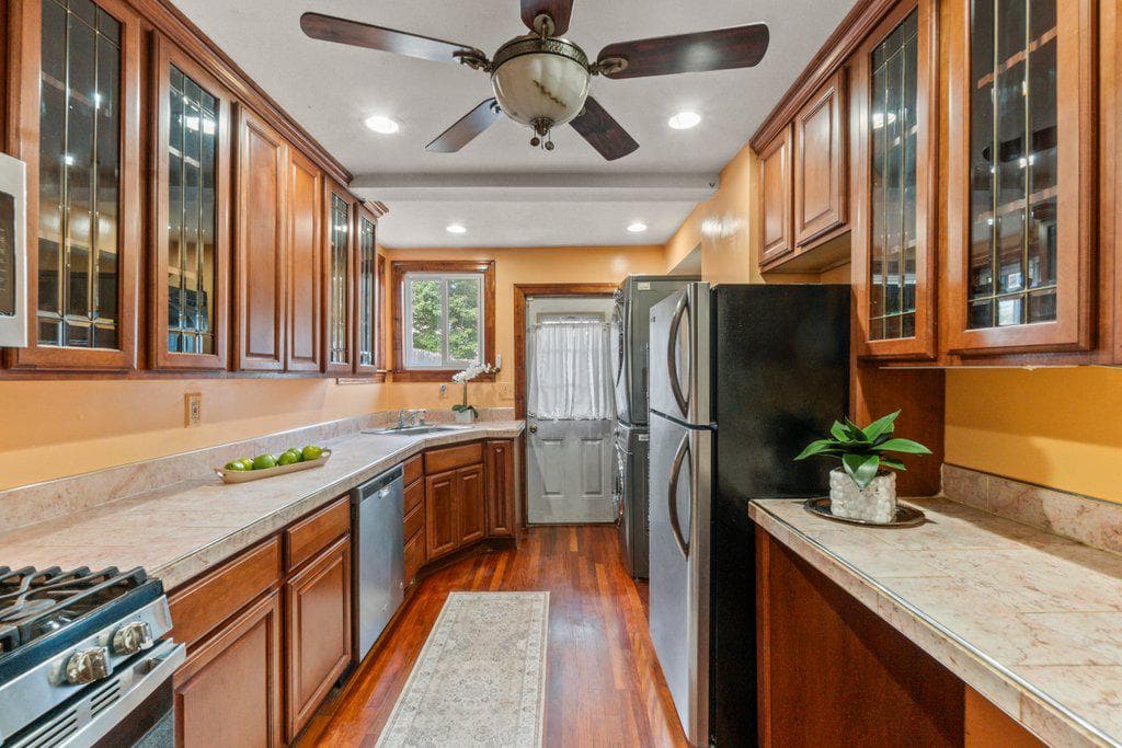 2223 Madison Avenue photo 15