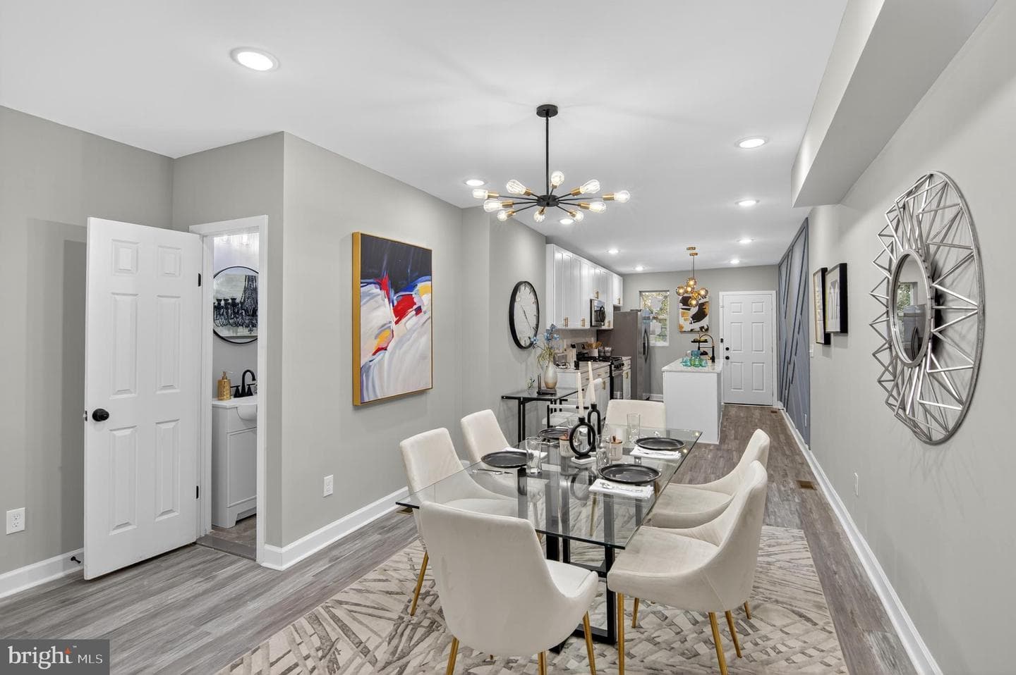 1707 N Broadway photo 4