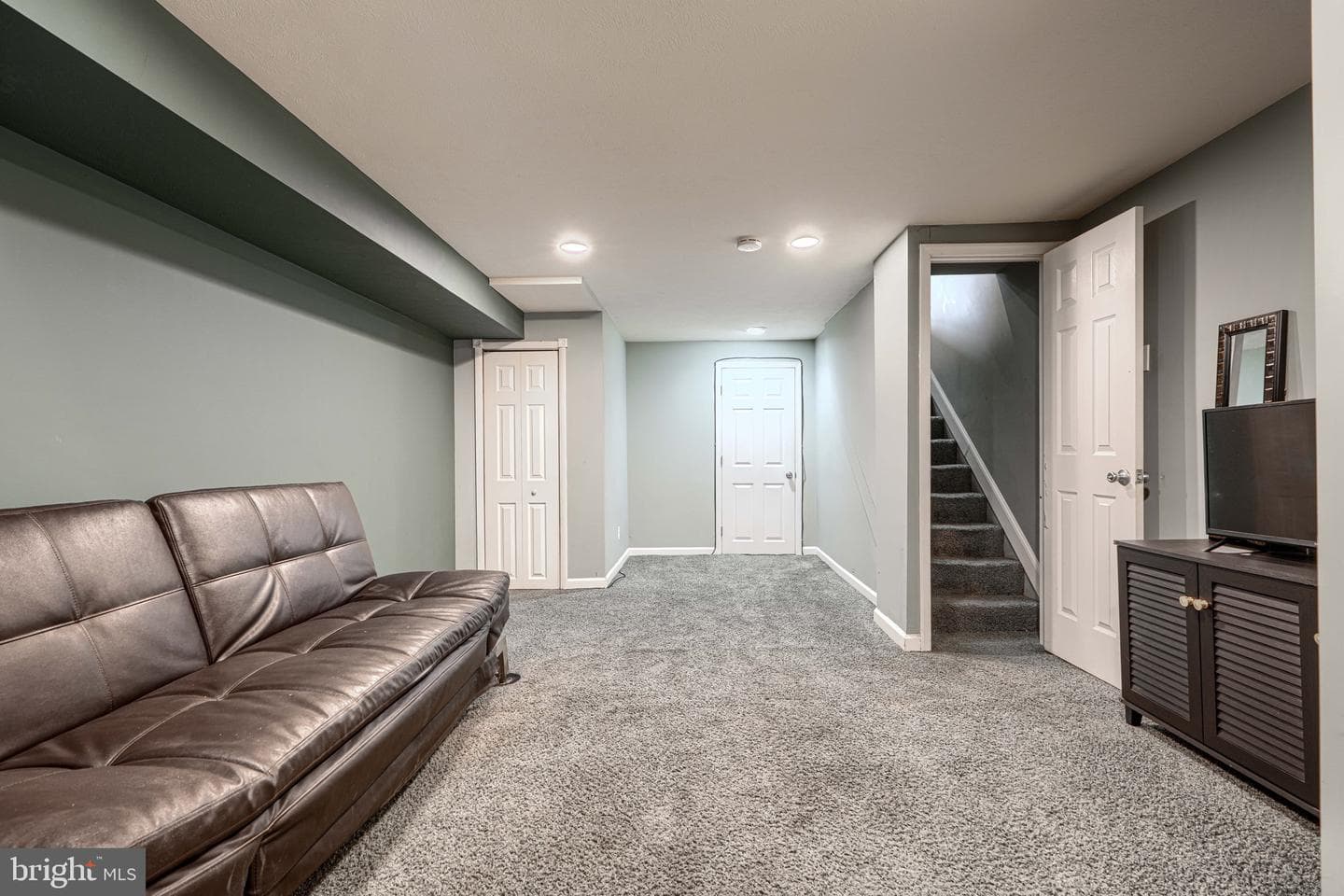 518 S Newkirk Street photo 32