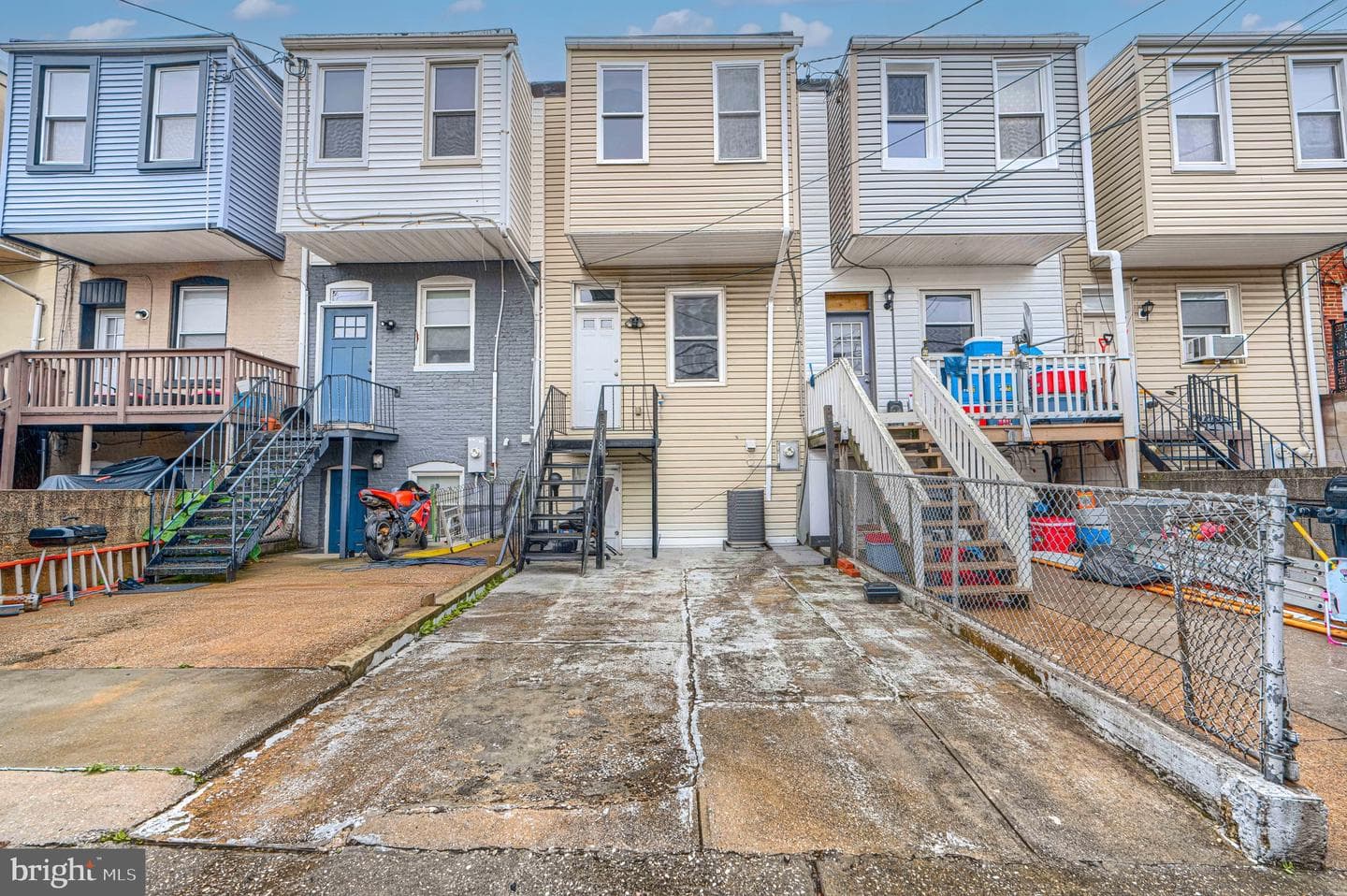 518 S Newkirk Street photo 40