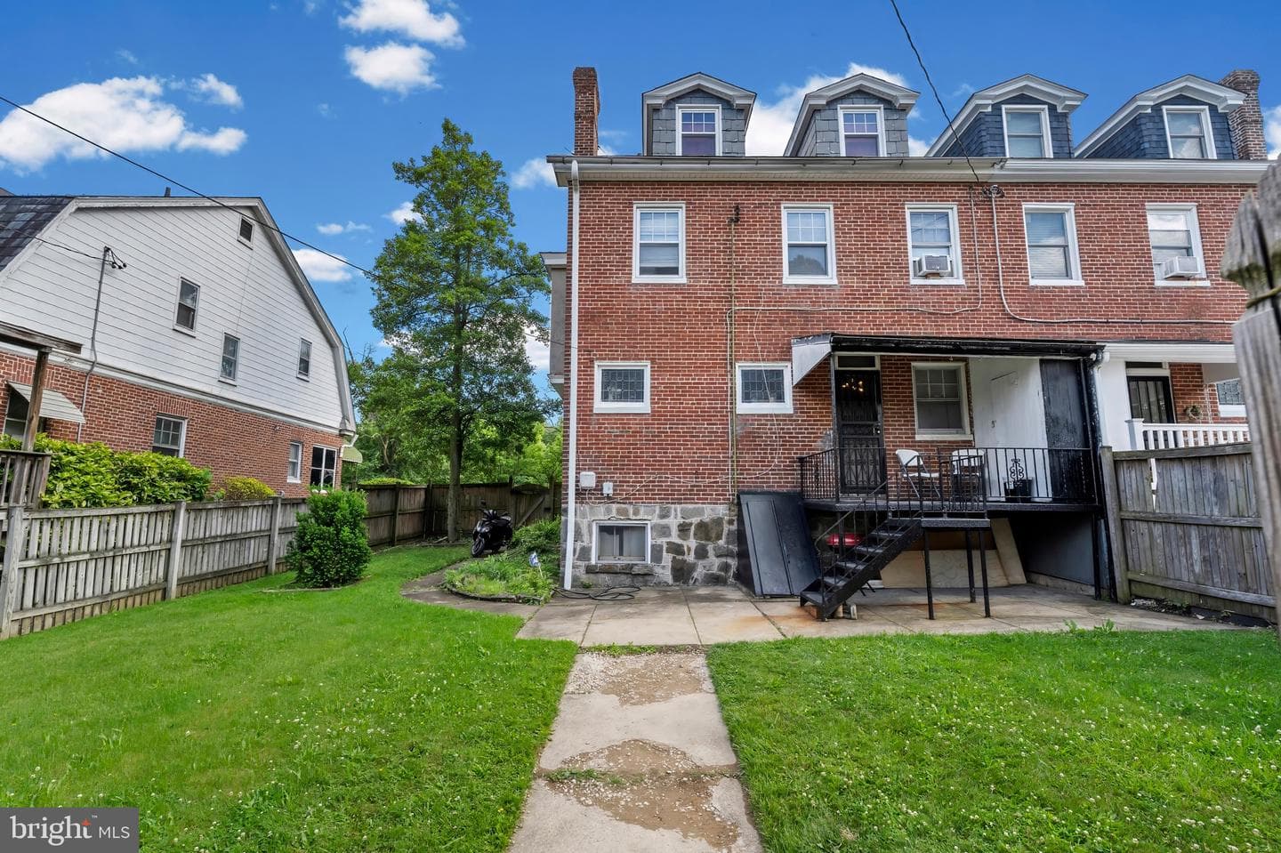 1312 E 33rd Street photo 25