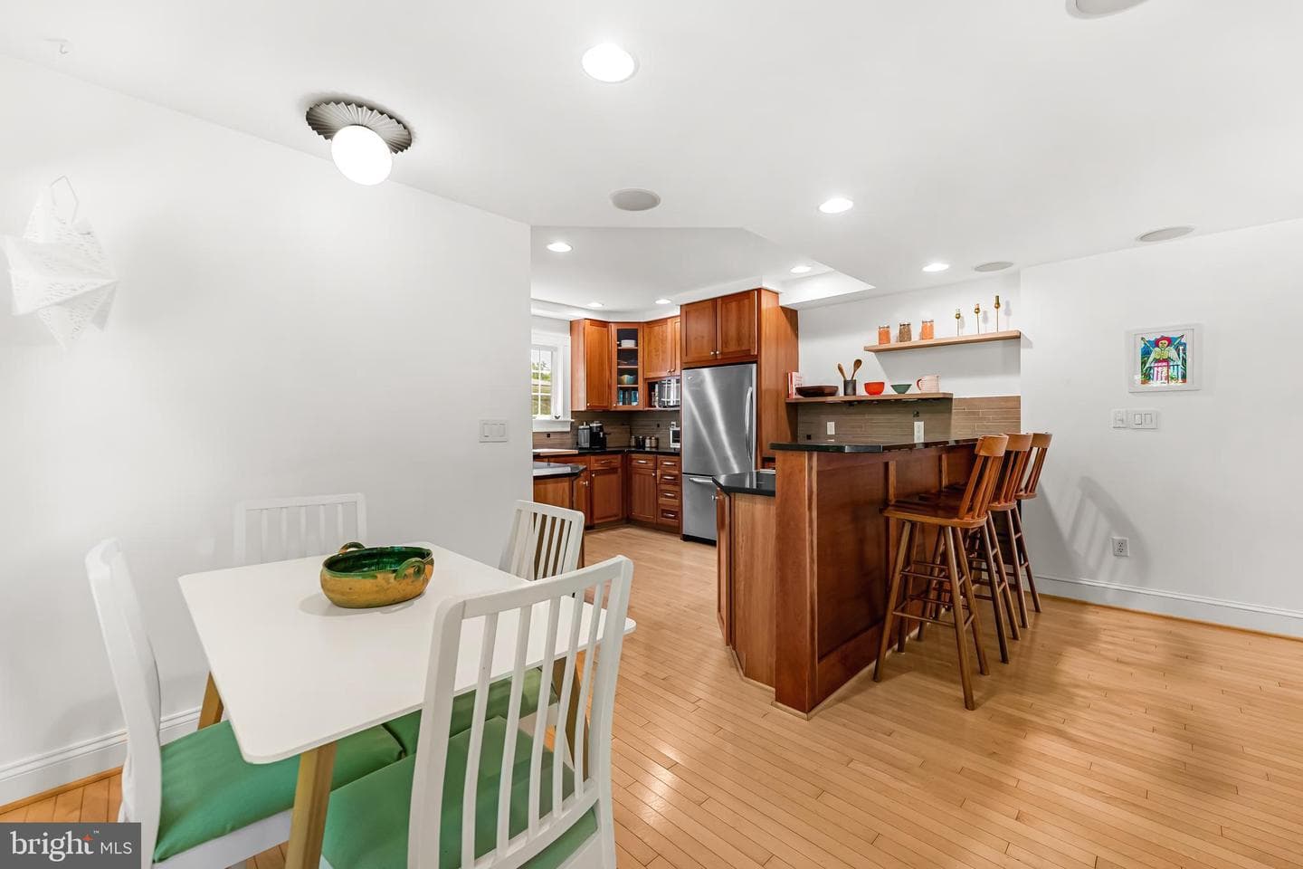 2308 Sulgrave Avenue photo 13