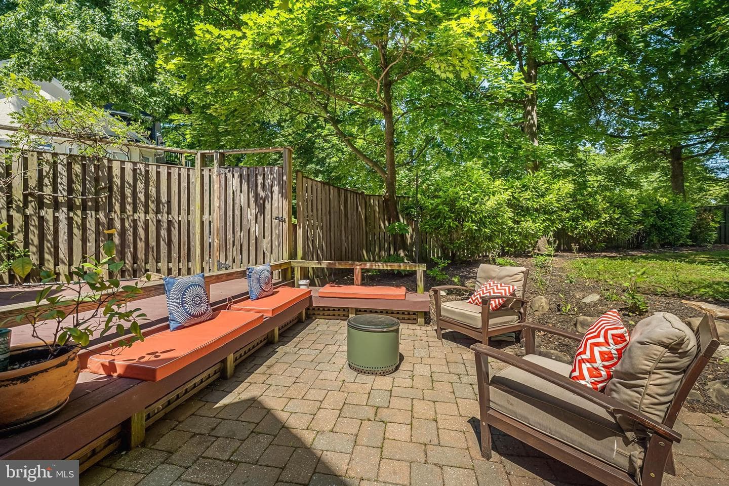 2308 Sulgrave Avenue photo 37