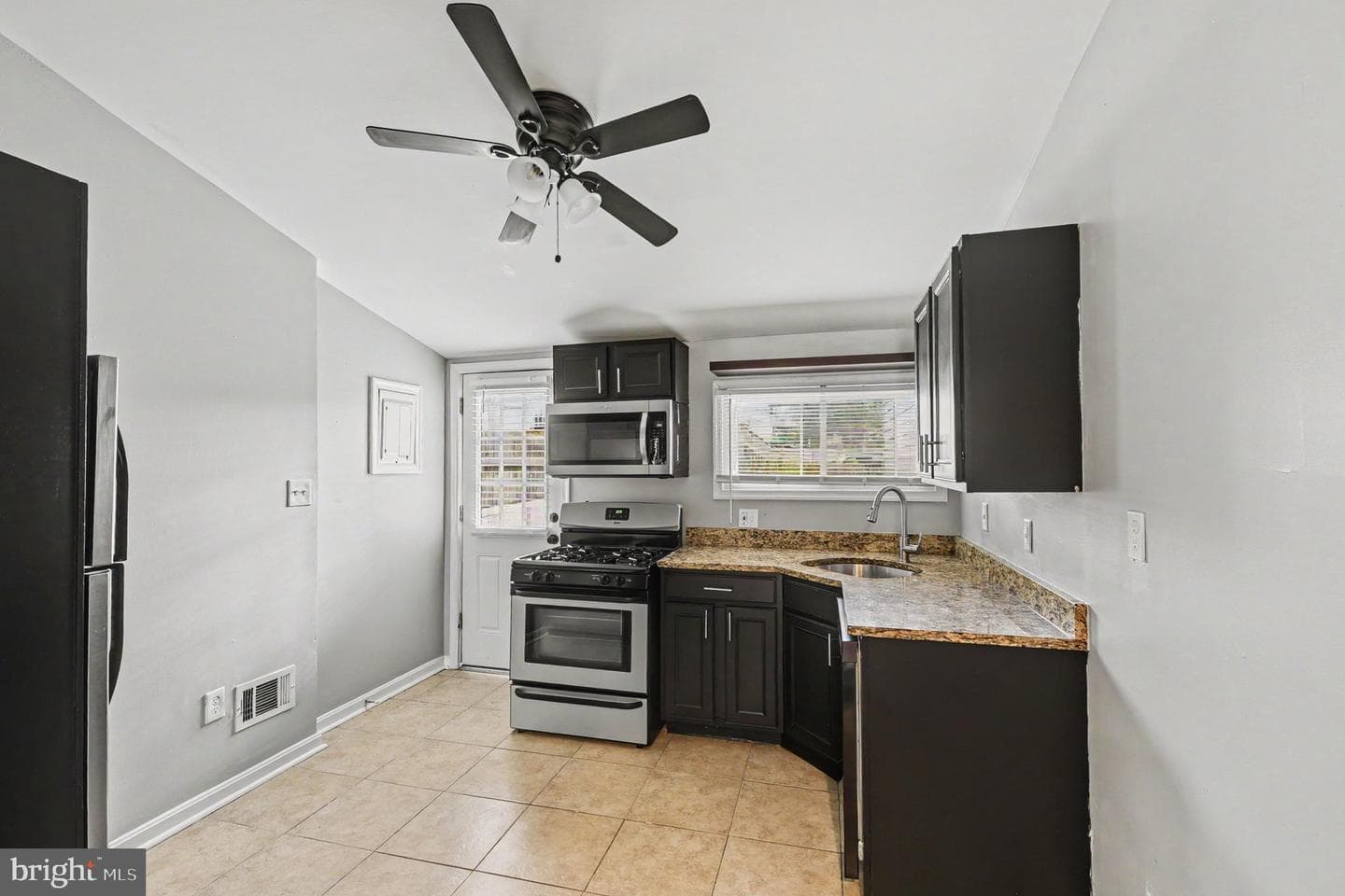 111 E Fort Ave photo 10