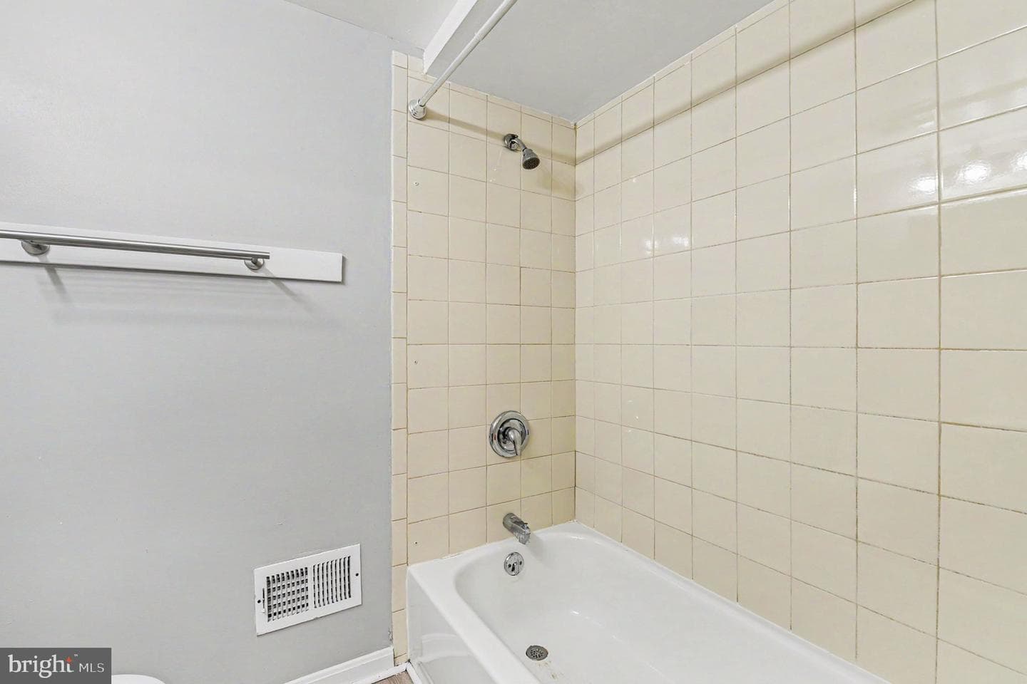 111 E Fort Ave photo 14