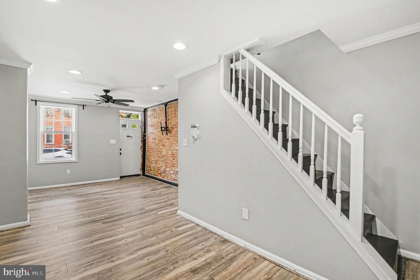 111 E Fort Ave photo 3