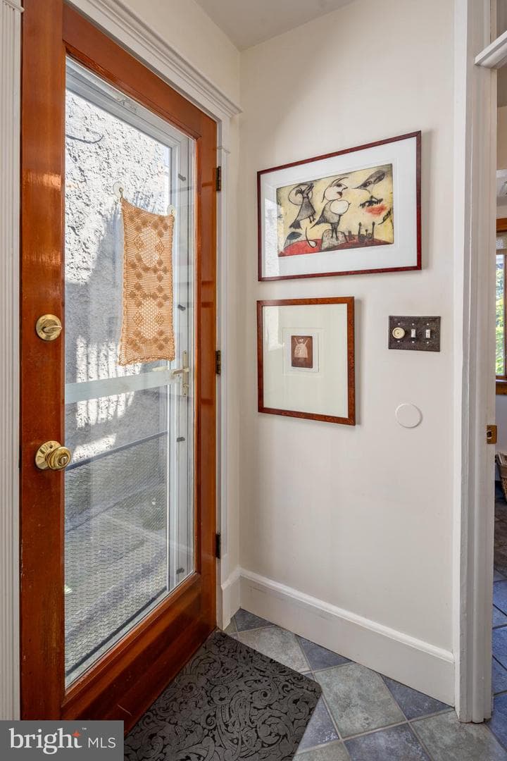 1141 Riverside Avenue photo 11
