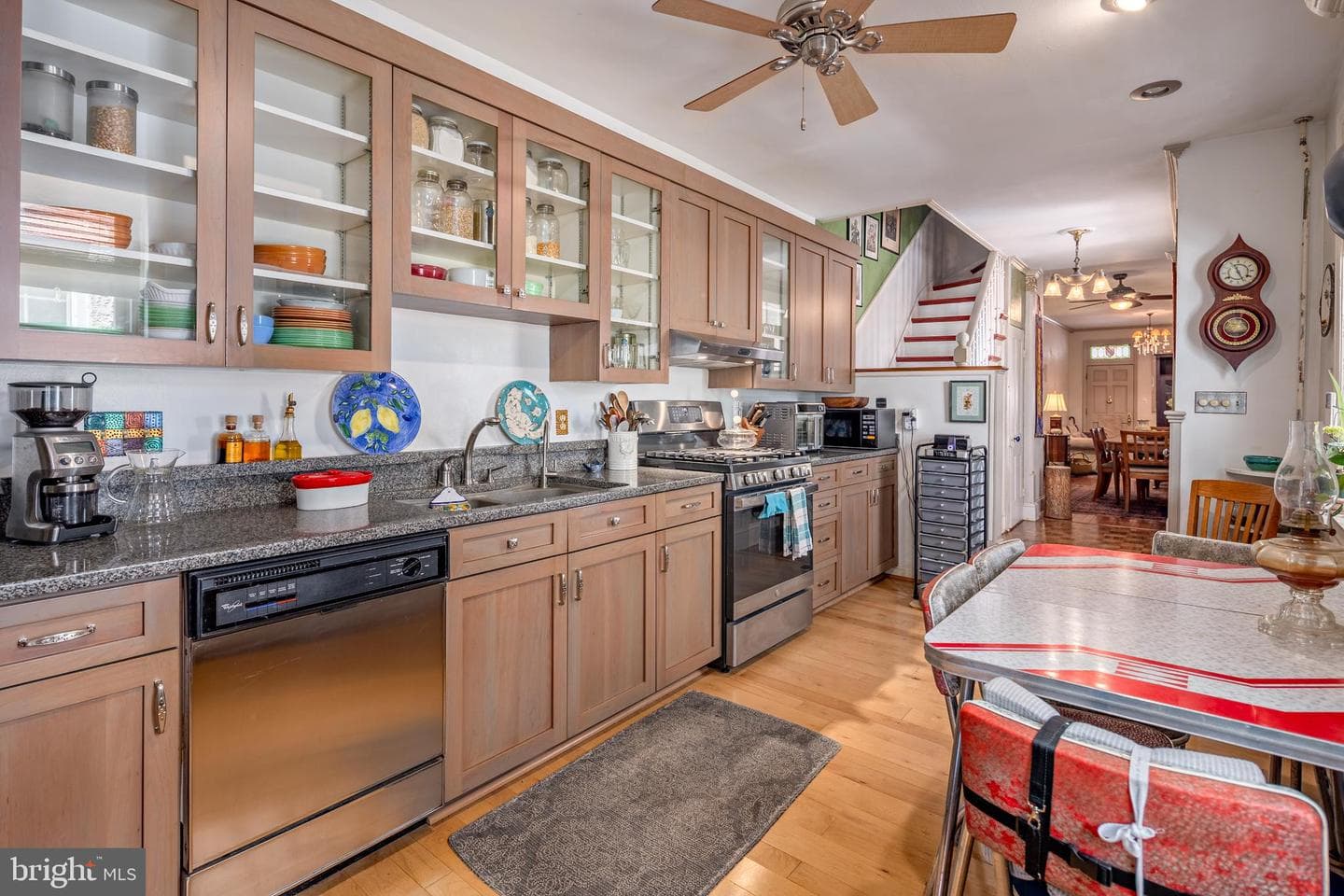 1141 Riverside Avenue photo 8
