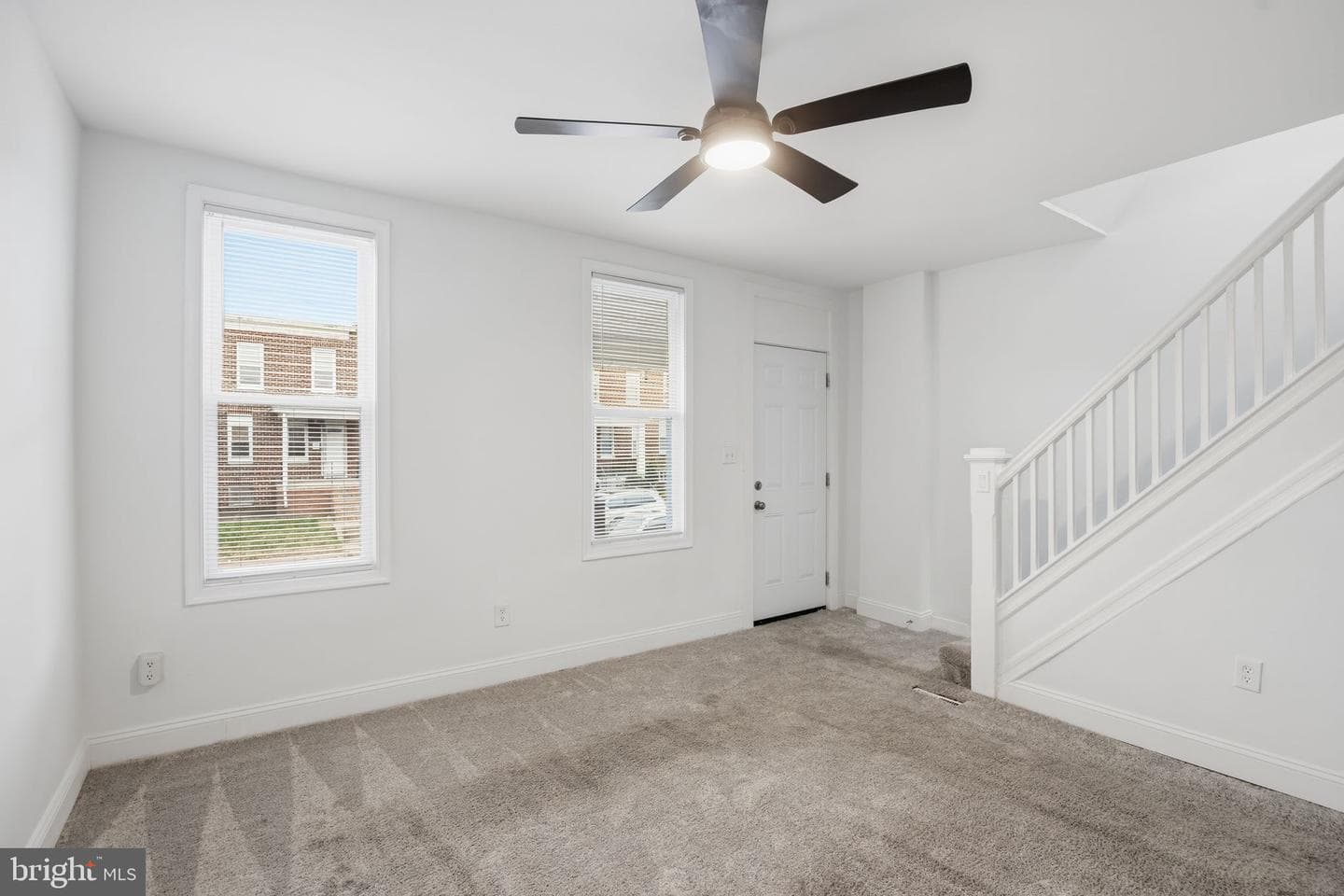 3330 Ravenwood Avenue photo 5