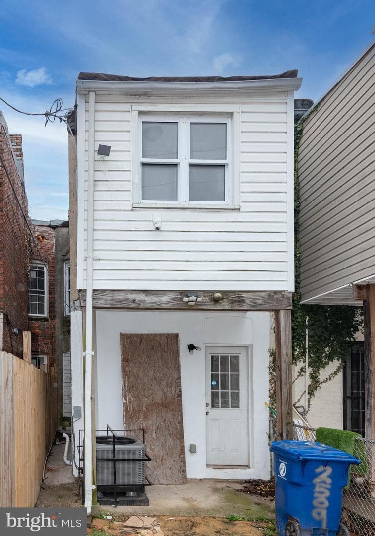 2511 Mcculloh Street photo 38