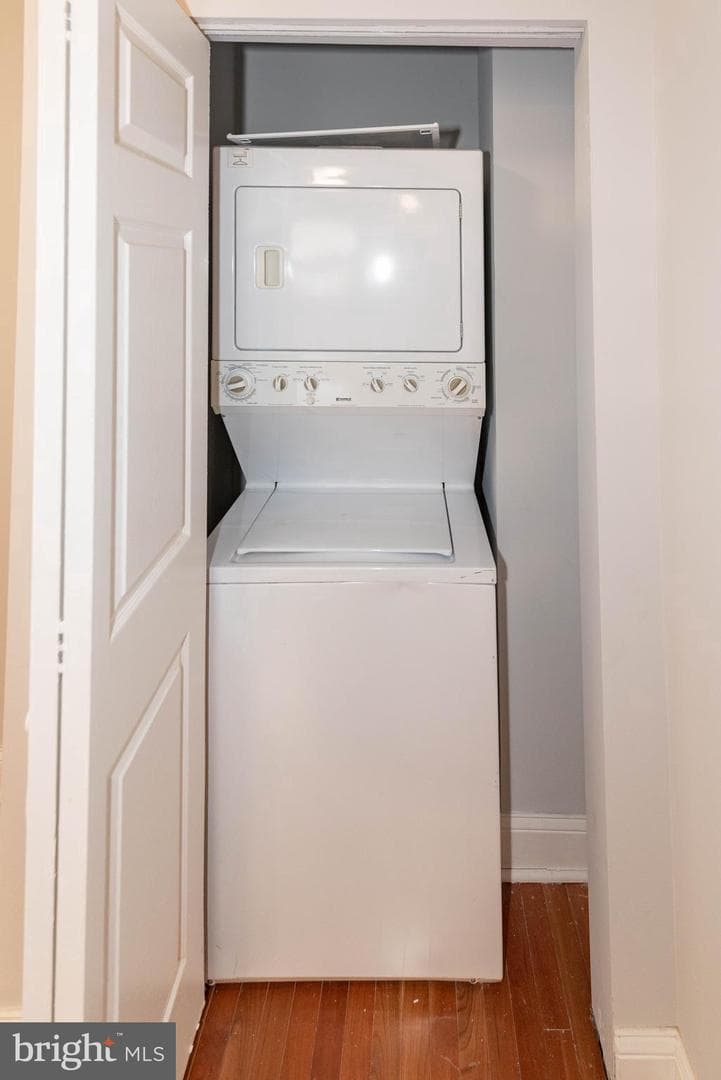 2511 Mcculloh Street photo 4