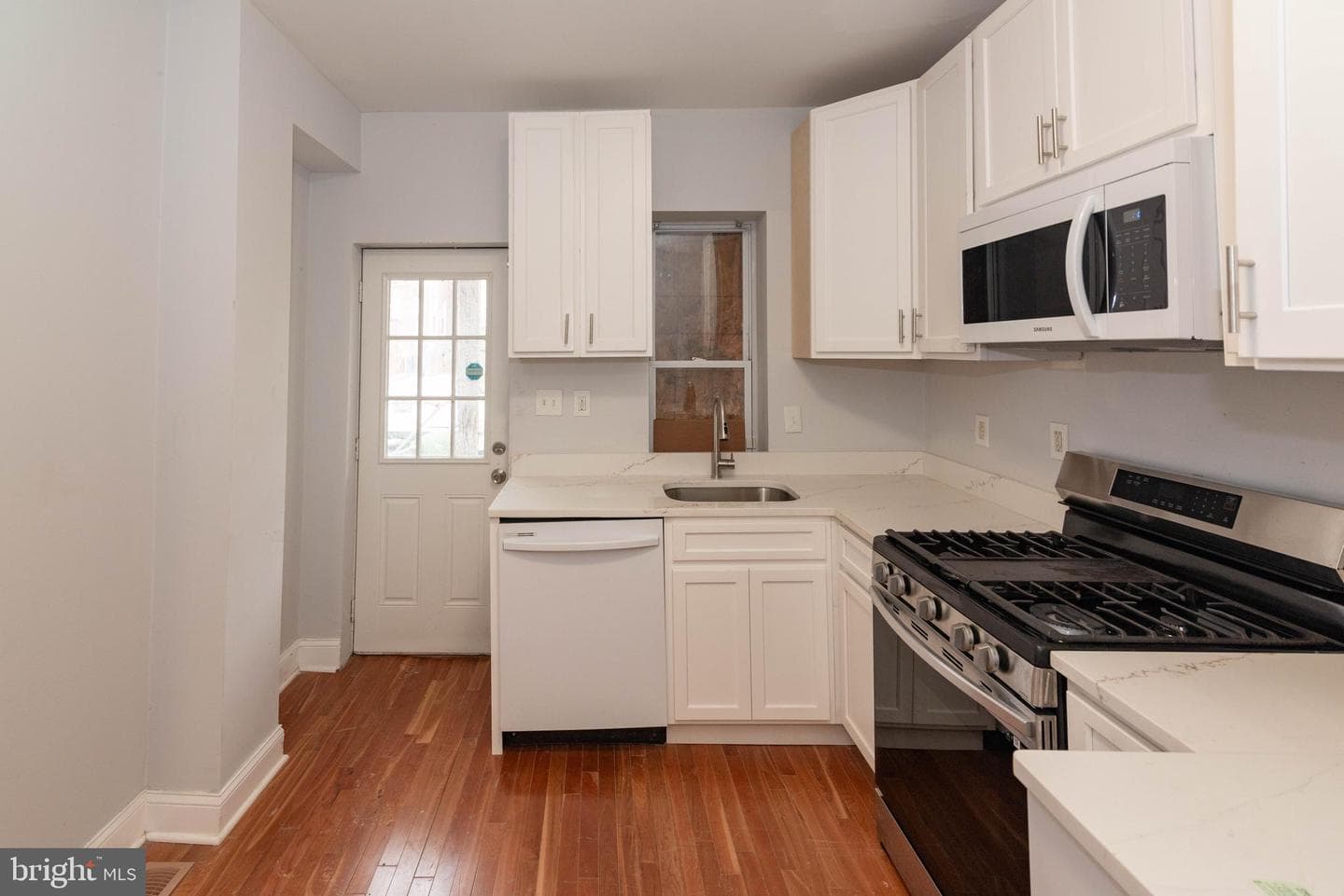 2511 Mcculloh Street photo 9