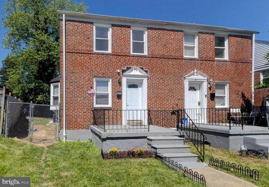 303 Charter Oak Avenue, Baltimore