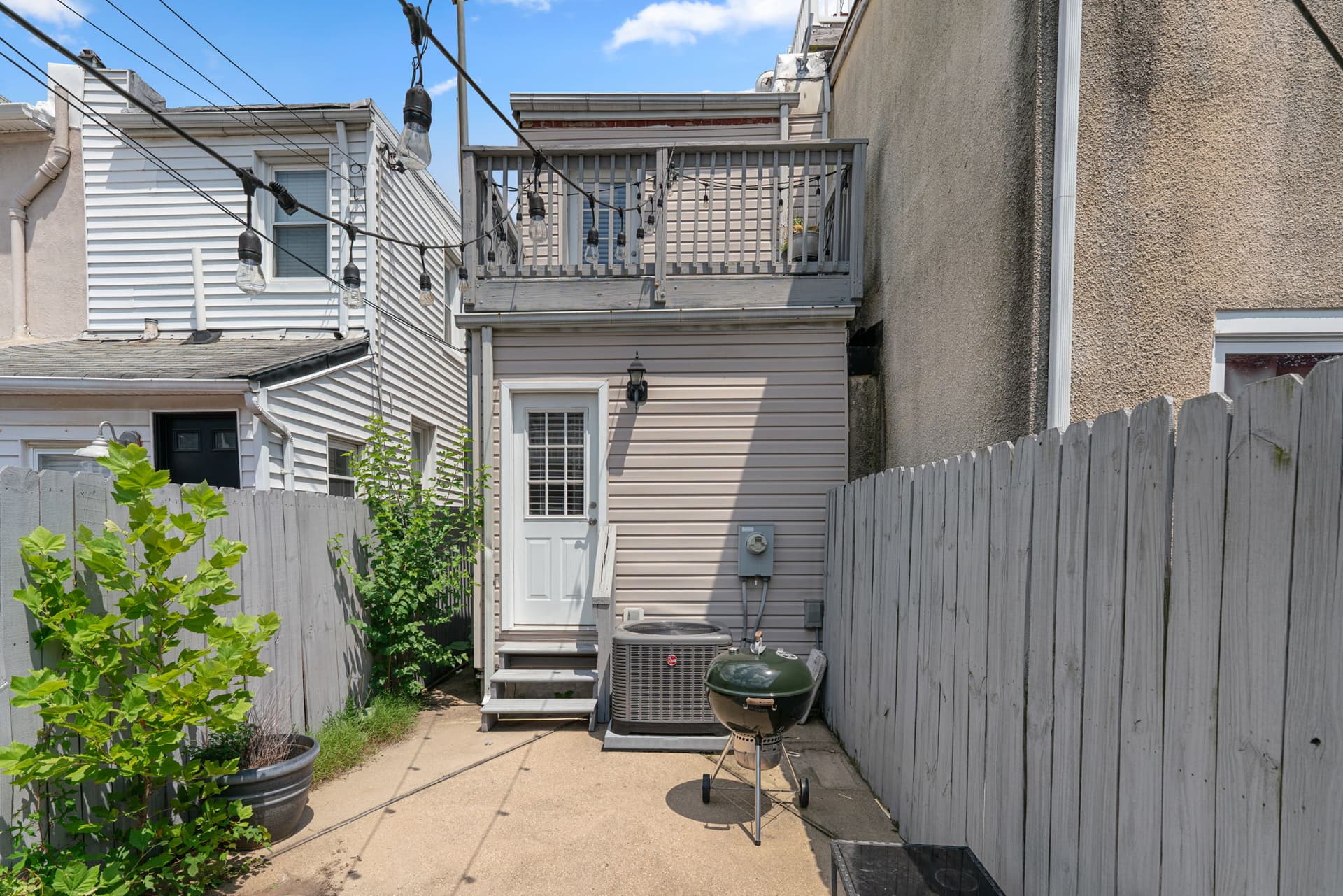 1124 S East Avenue S photo 28
