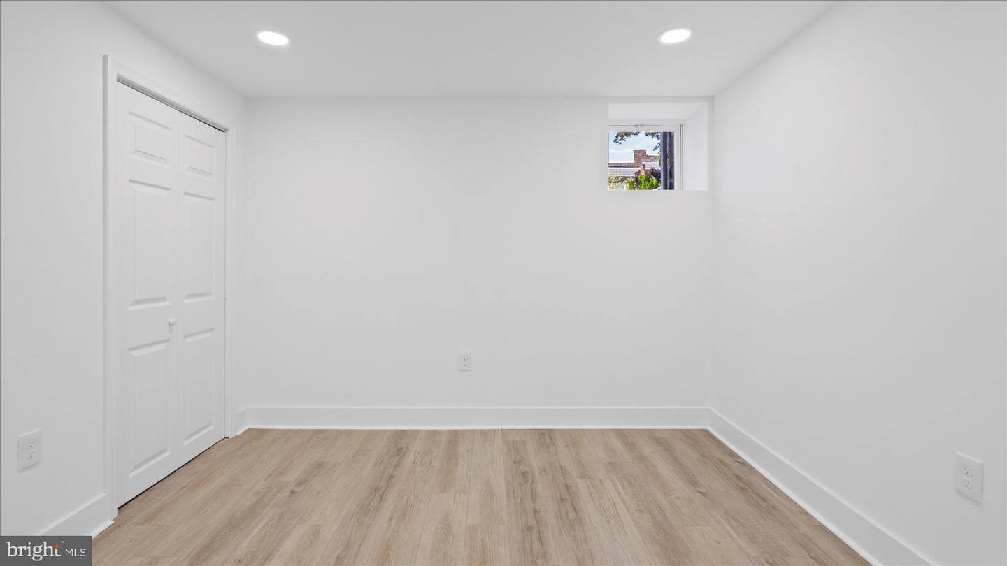 1007 N Rosedale Street photo 34