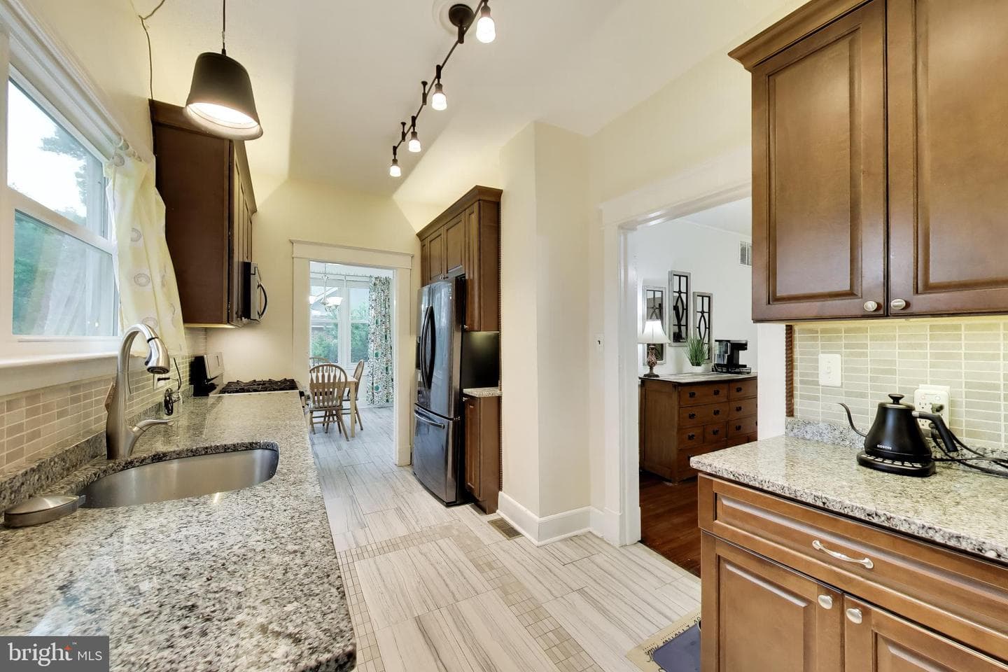 2808 Berwick Avenue photo 14