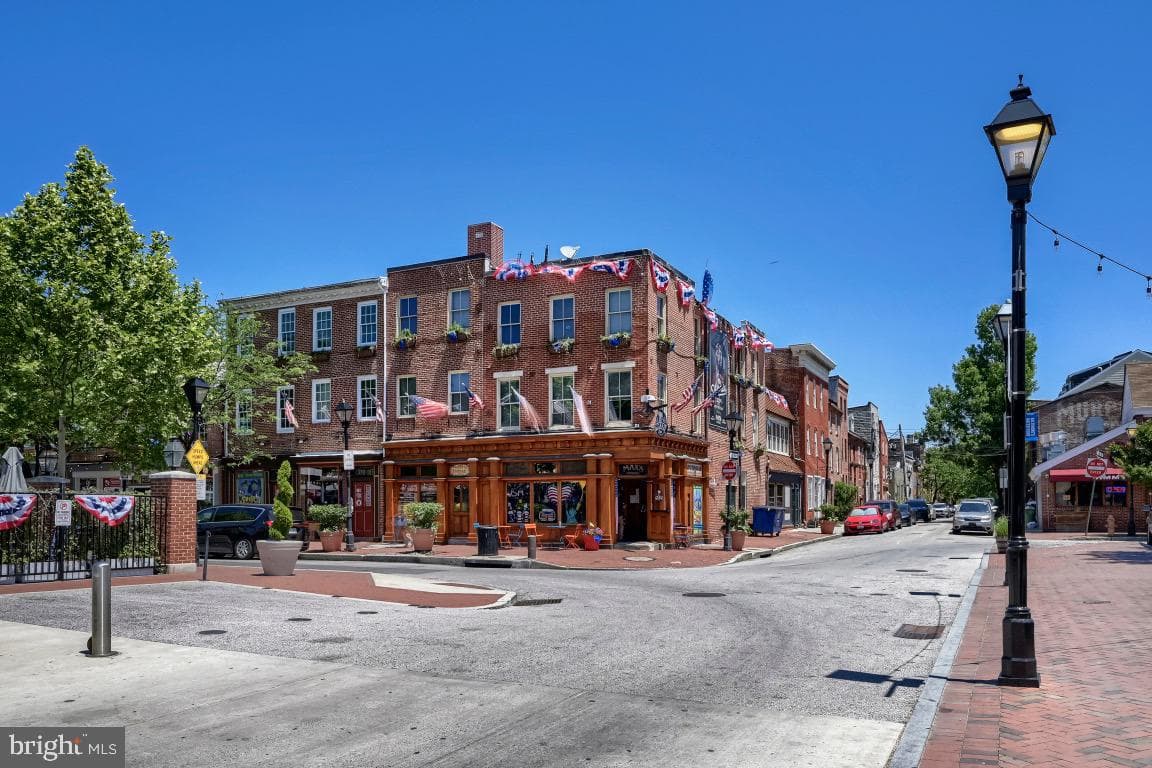 2000 Aliceanna Street photo 41