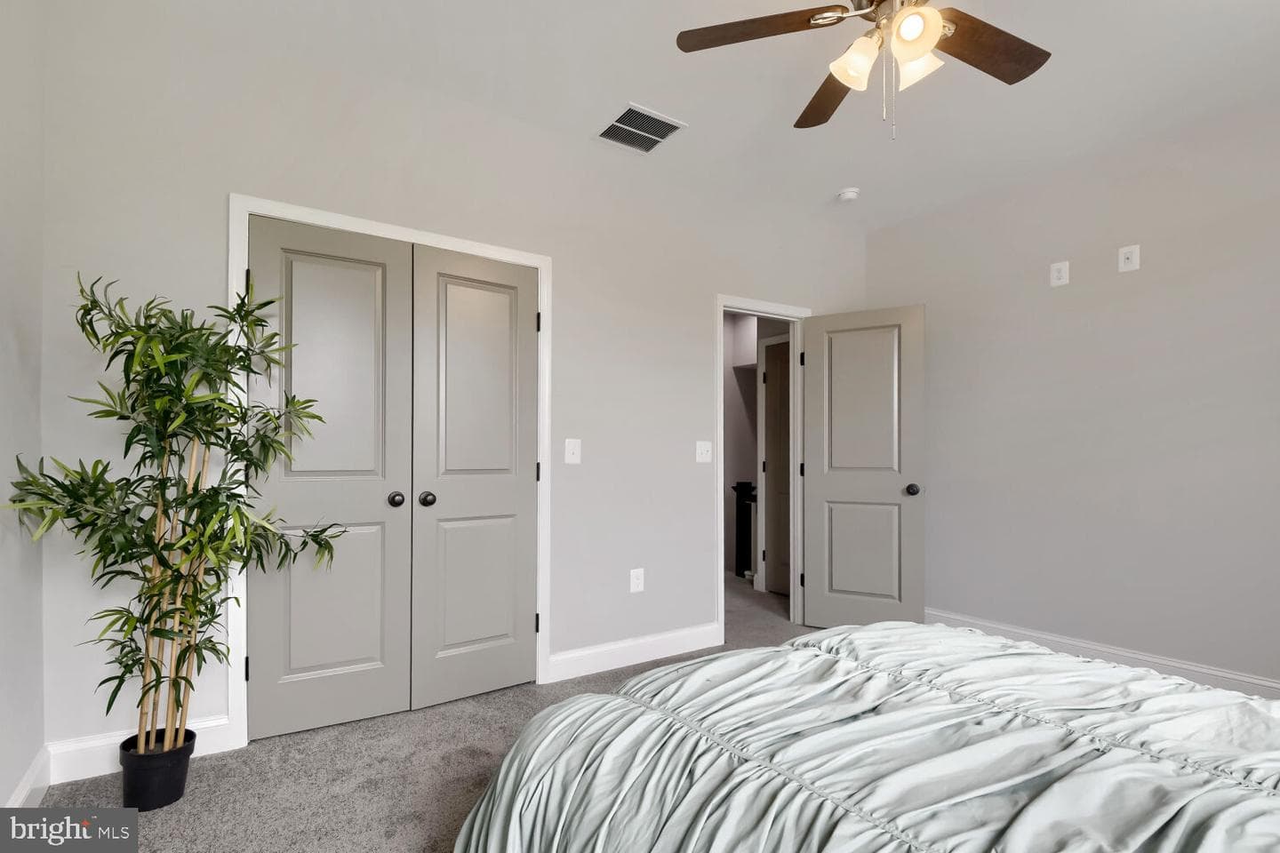 602 N Hilton Street photo 9