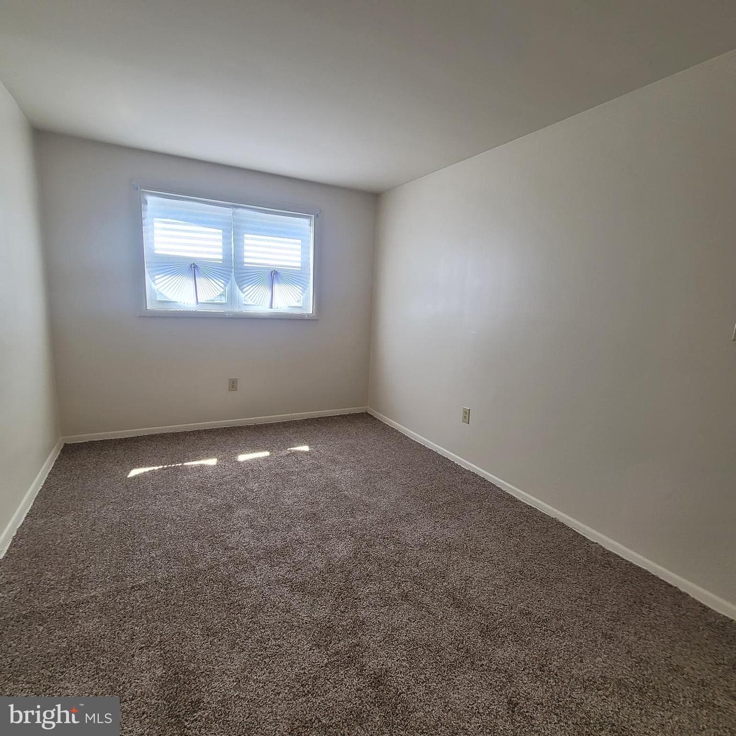 5709 Moravia Road photo 17