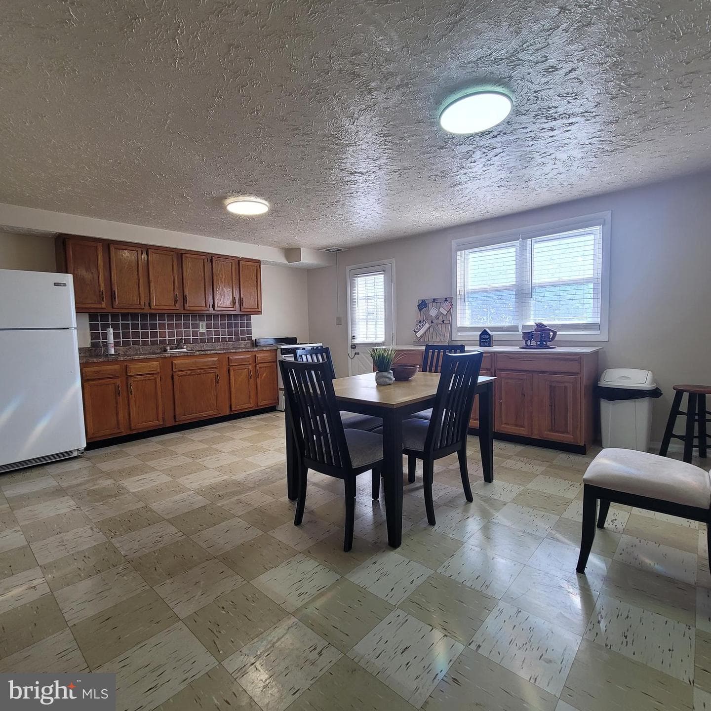 5709 Moravia Road photo 6