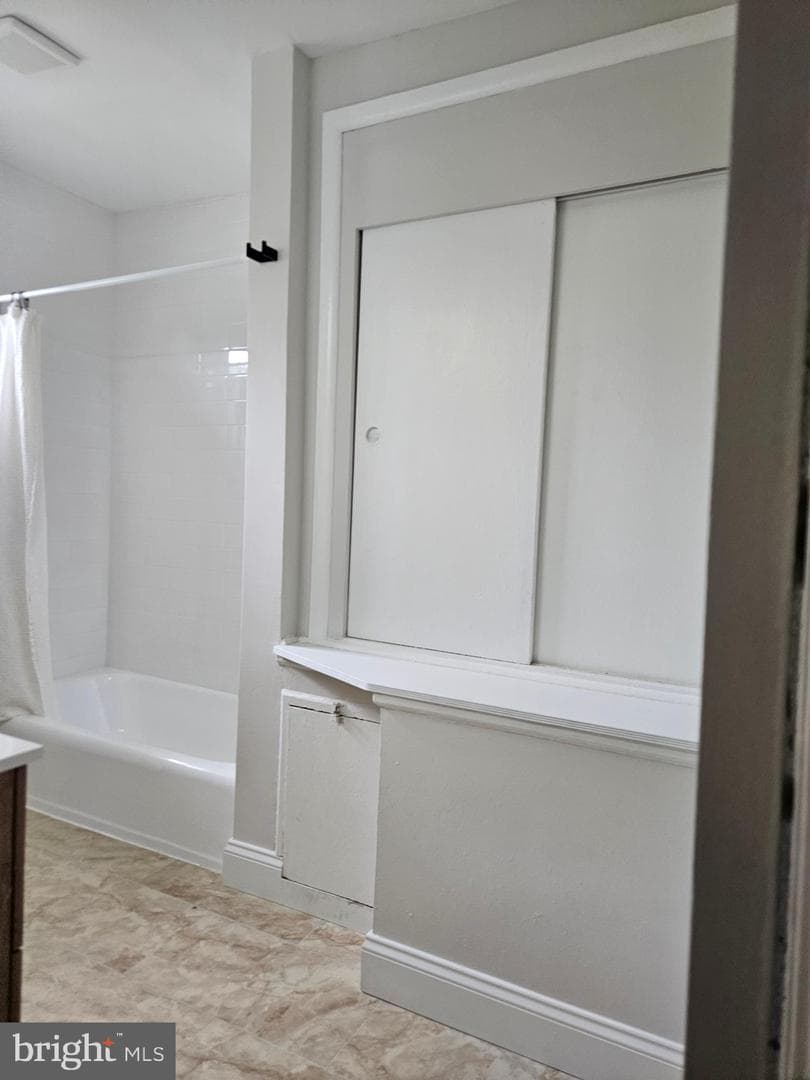5617 Biddison Avenue photo 42