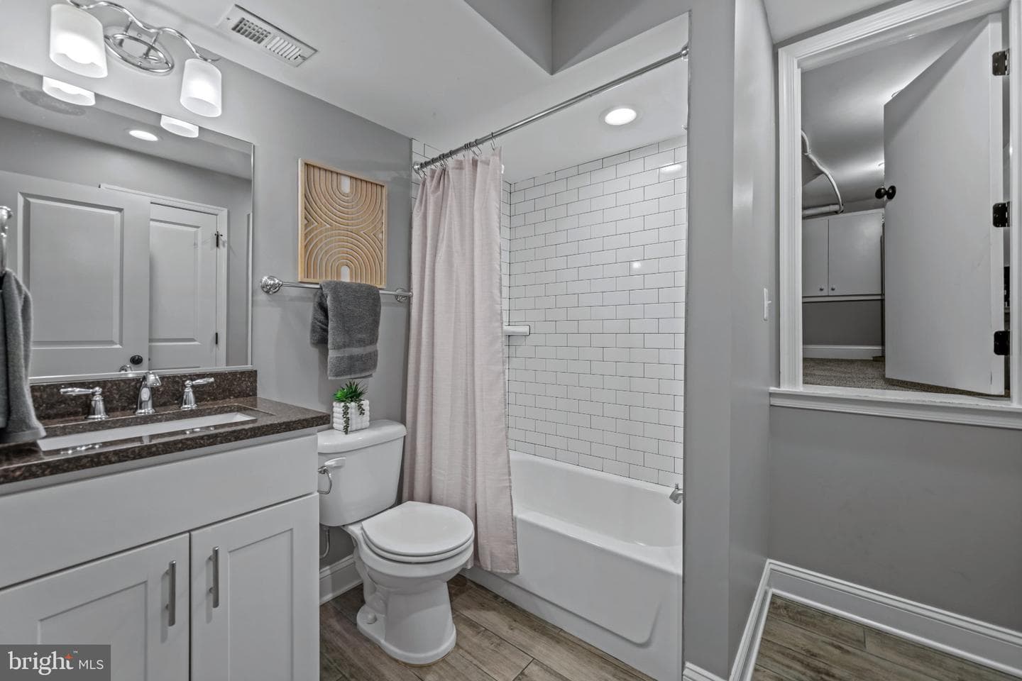 6 Randall Street photo 32